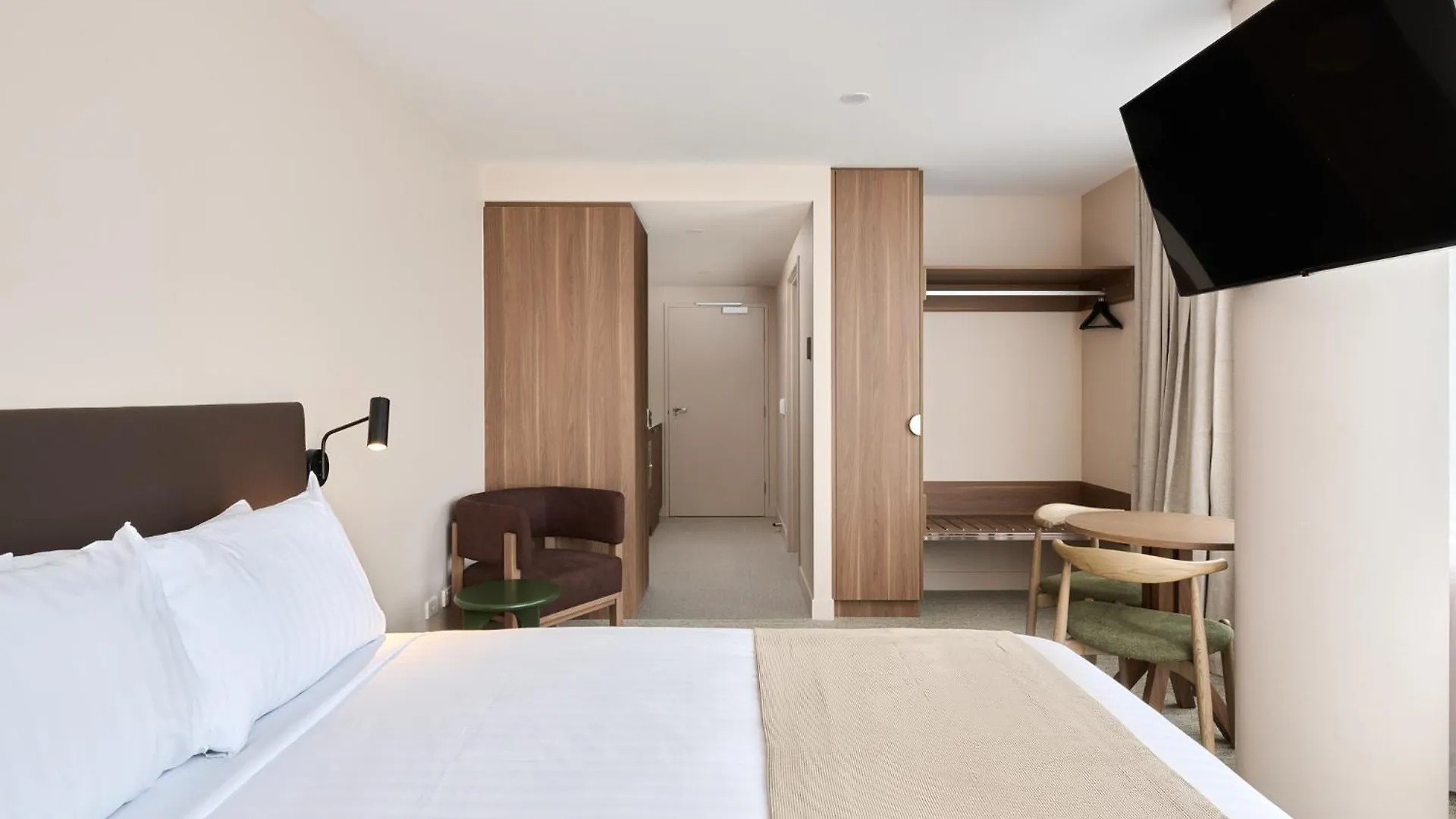 Abode Phillip Hotel Canberra