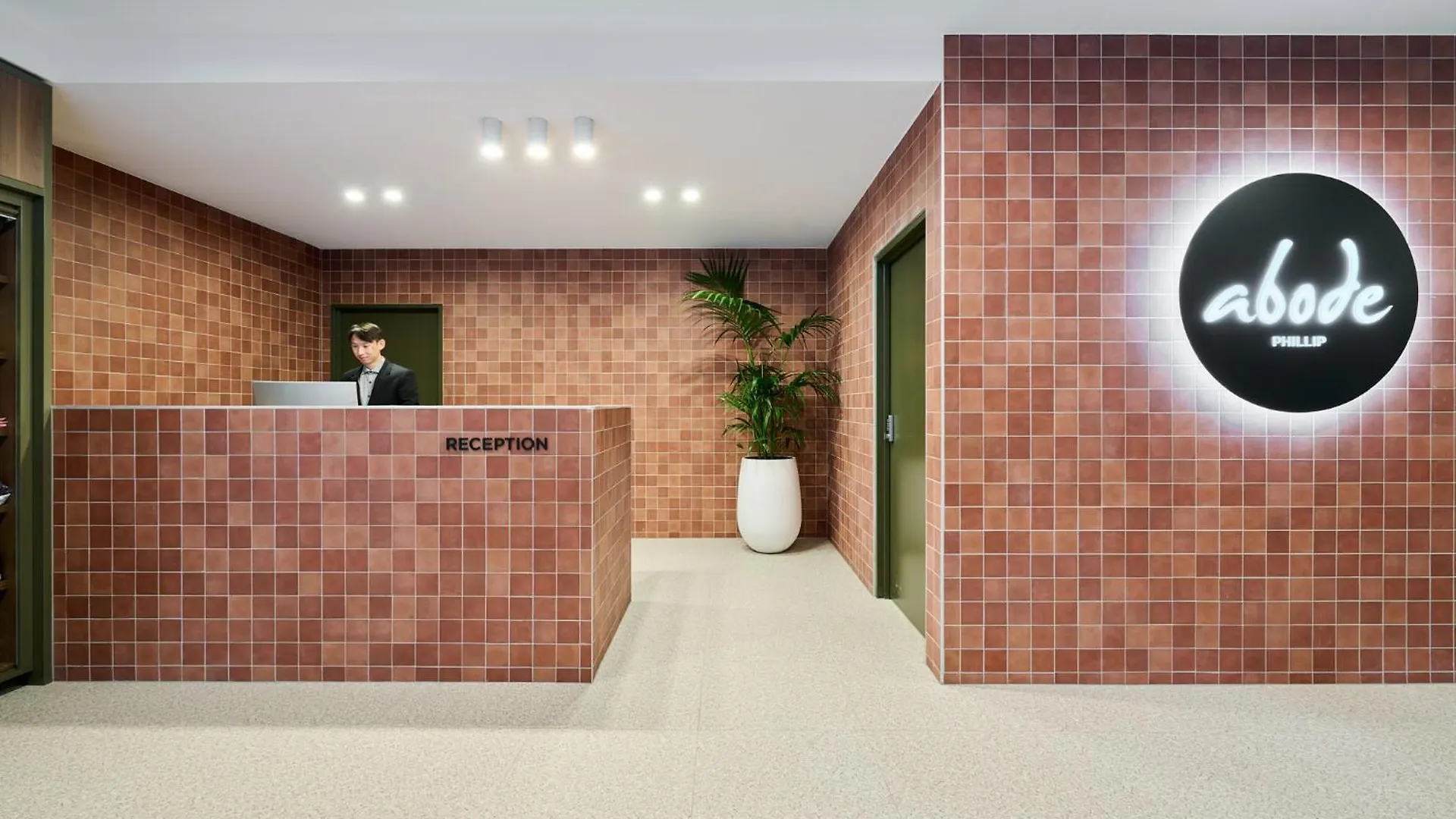 ****  Hotel Abode Phillip Canberra Australia